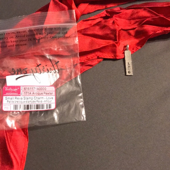 Thirty-One Small Reva Stamp Charm “Love” - Picture 2 of 2